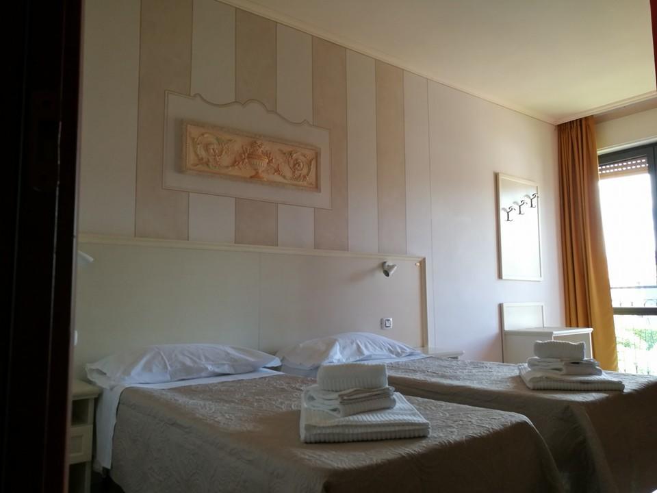 Hotel Lago Maggiore Castelletto sopra Ticino Eksteriør billede